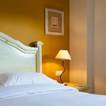 Ria - Aveiro 4*